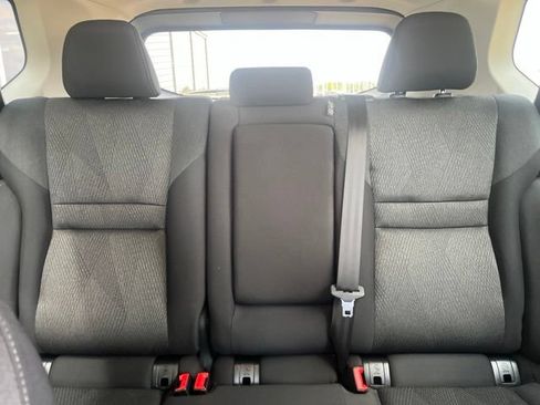 Used 2026 Nissan Rogue SV FWD image 19