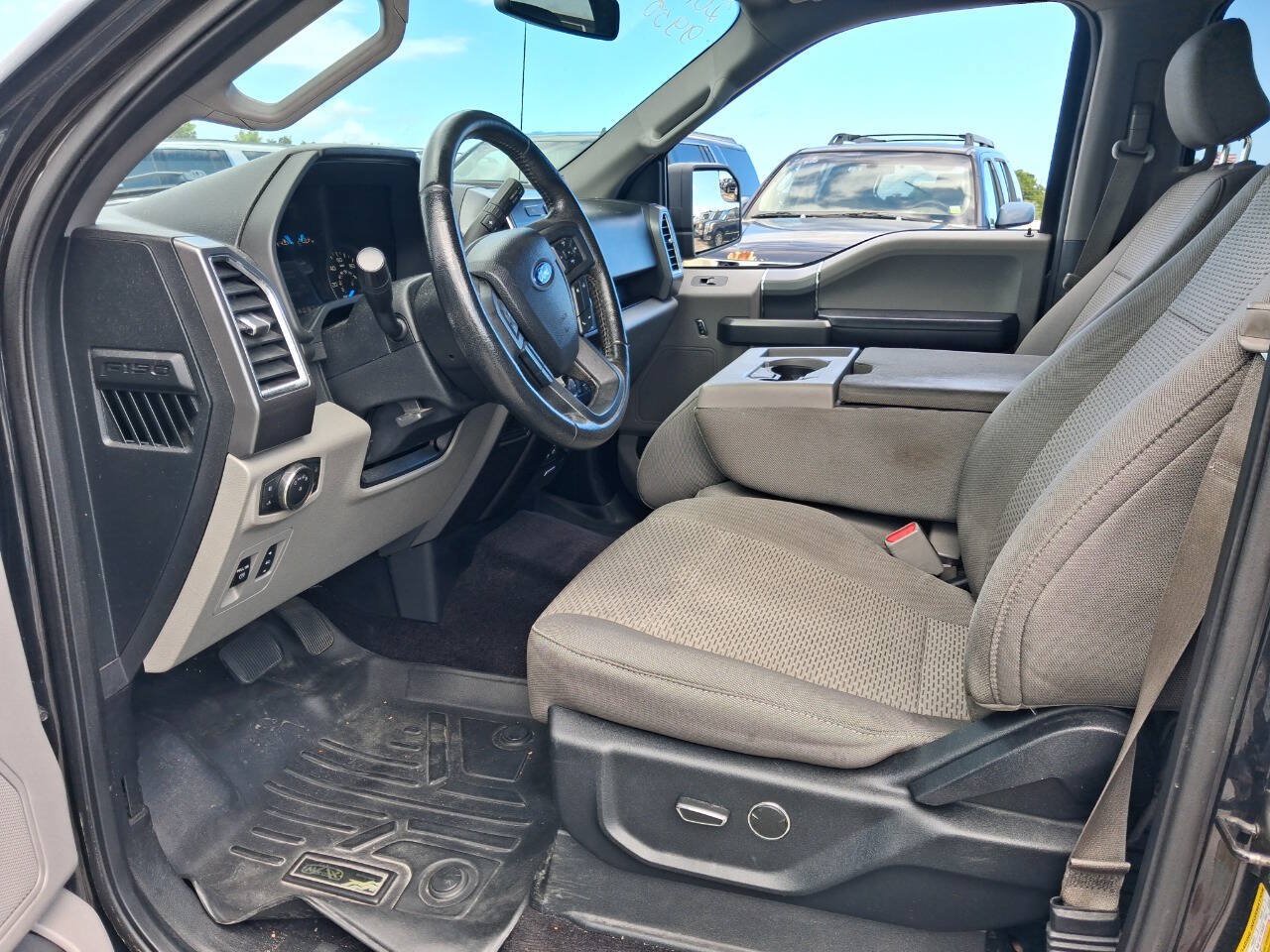 Used 2015 Ford F150 XLT w/ Equipment Group 301A Mid RWD image 9