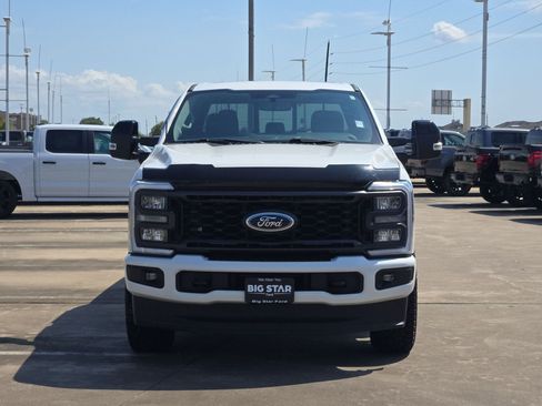 Used 2024 Ford F250 Lariat w/ Sport Appearance Package AWD/4WD image 11