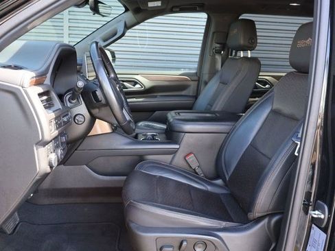 Used 2021 Chevrolet Suburban High Country w/ Premium Package AWD/4WD image 22