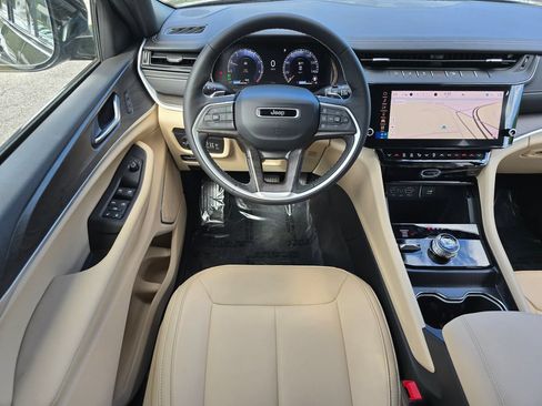 New 2026 Jeep Grand Cherokee L Limited w/ Trailer Tow Package AWD/4WD image 28