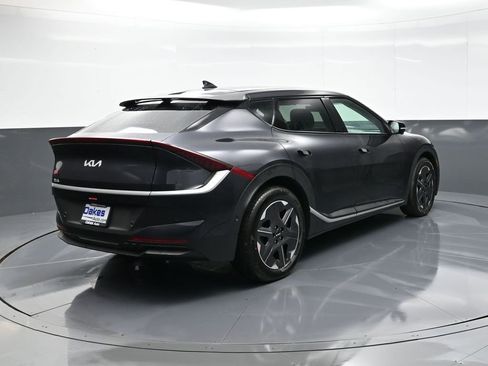 New 2025 Kia EV6 Light w/ Light LR Technology Package image 8