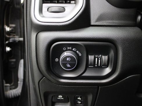 Used 2023 RAM 1500 Laramie image 20