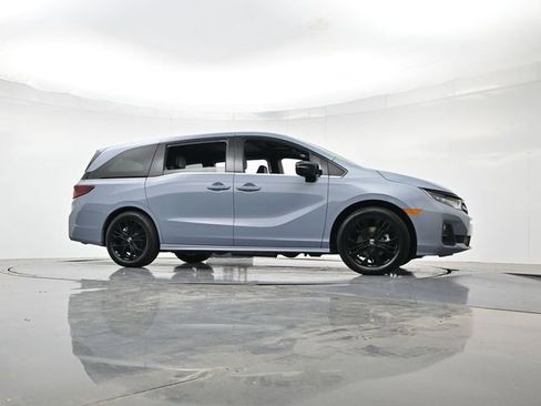 Used 2025 Honda Odyssey Sport-L image 34