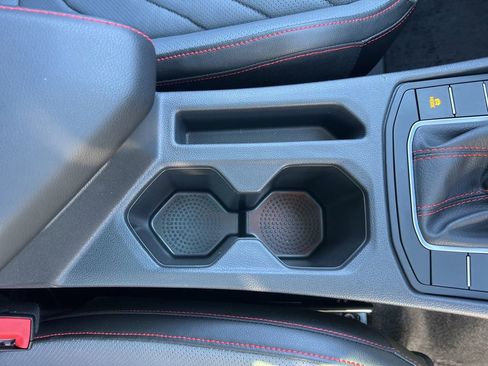 Used 2025 Volkswagen Jetta GLI Autobahn image 24