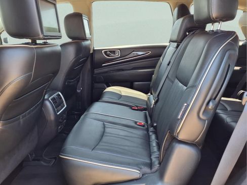 Used 2020 INFINITI QX60 Luxe w/ Sensory Package FWD image 11