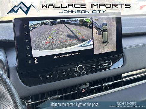 Used 2025 Mitsubishi Outlander AWD image 25
