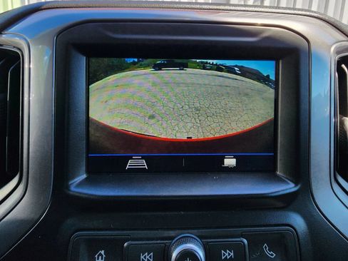 Used 2019 Chevrolet Silverado 1500 Custom w/ Custom Value Package AWD/4WD image 32