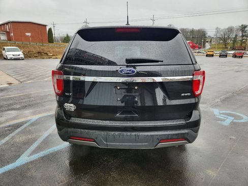 Used 2019 Ford Explorer XLT w/ Equipment Group 201A image 4