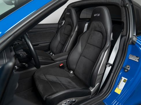 Used 2018 Porsche 911 Targa 4 GTS image 25