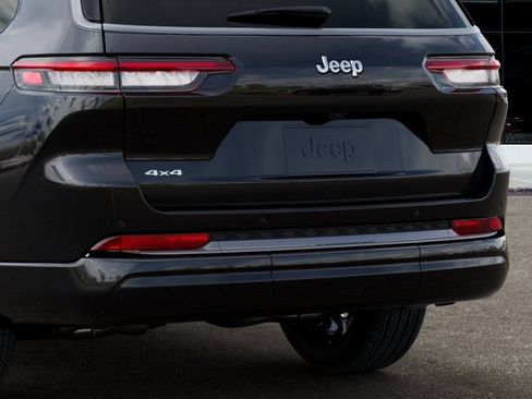 New 2026 Jeep Grand Cherokee L Limited AWD/4WD image 13