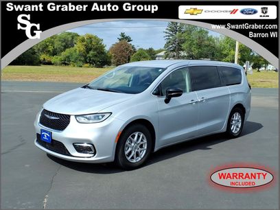 Used 2024 Chrysler Pacifica Touring-L