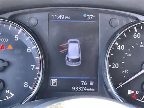 Used 2019 Nissan Rogue SV image 19