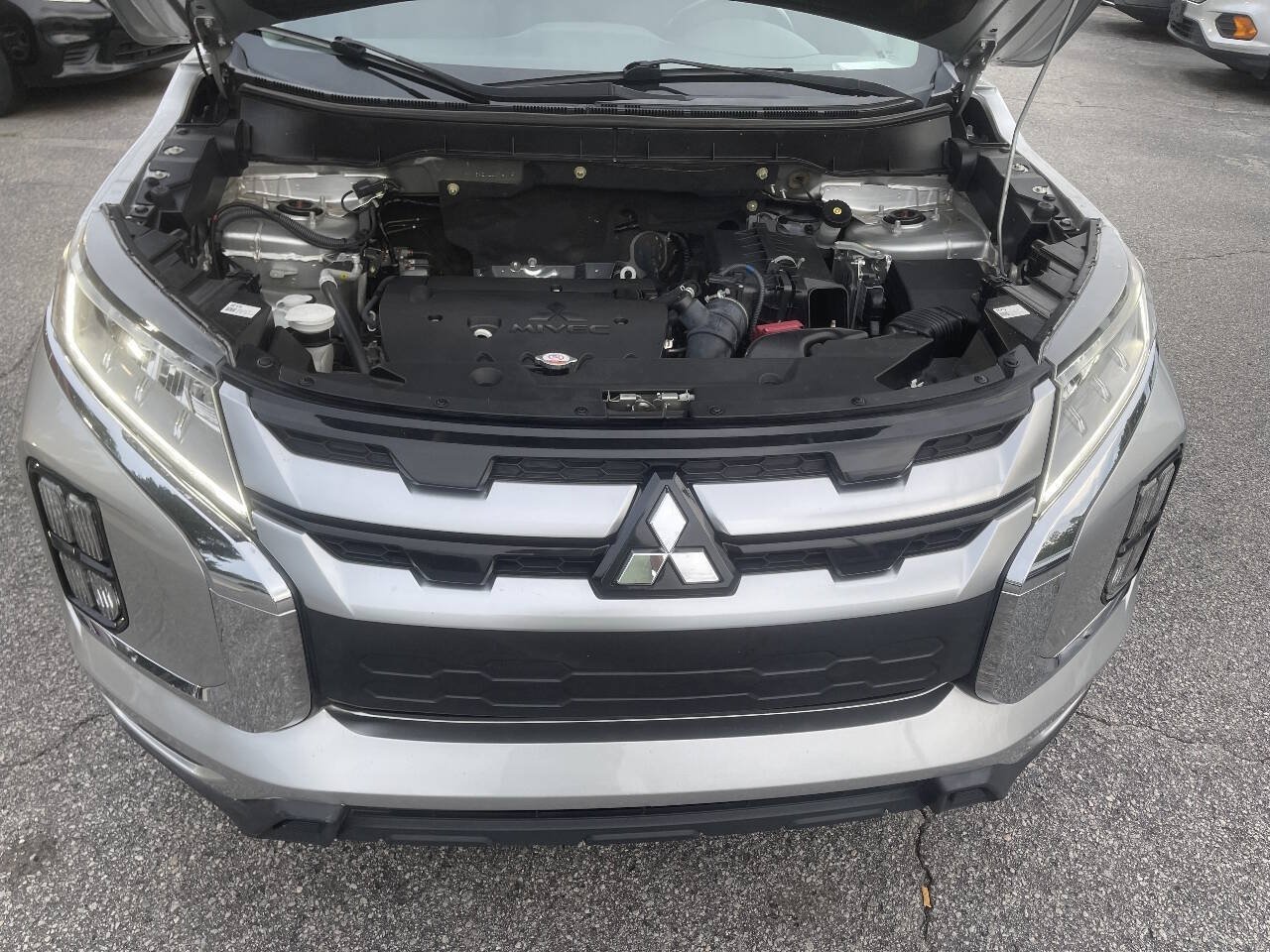 Used 2020 Mitsubishi Outlander Sport SE FWD image 28