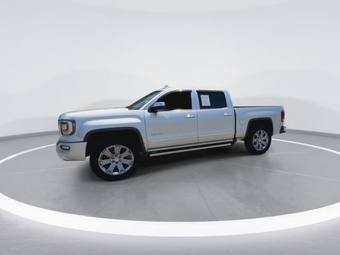 Used 2018 GMC Sierra 1500 Denali w/ Denali Ultimate Package AWD/4WD image 6