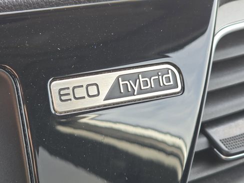 Used 2018 Kia Niro LX image 11