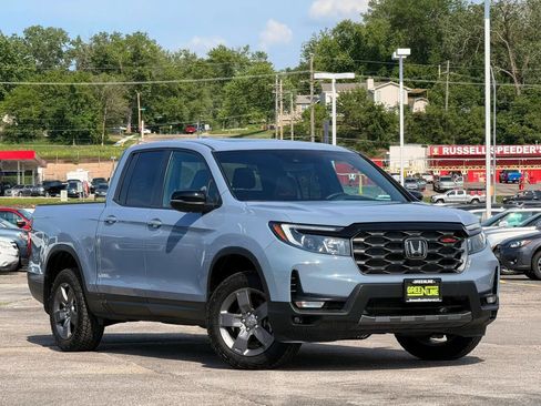 Used 2025 Honda Ridgeline TrailSport image 1