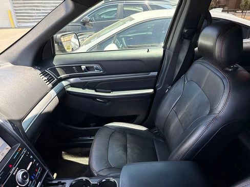 Used 2017 Ford Explorer Sport w/ Equipment Group 401A AWD/4WD image 13
