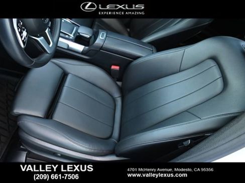 Used 2021 Mercedes-Benz GLB 250 4MATIC image 18