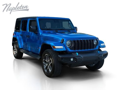 Used 2024 Jeep Wrangler Unlimited w/ Convenience Group AWD/4WD image 8