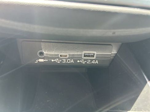 Certified 2025 Subaru Outback Premium w/ Popular Package #1A AWD/4WD image 25