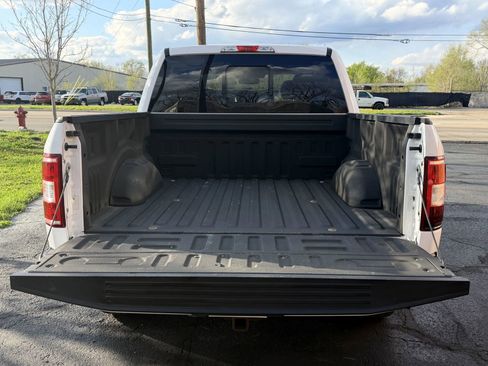 Used 2018 Ford F150 XLT w/ Equipment Group 302A Luxury AWD/4WD image 5