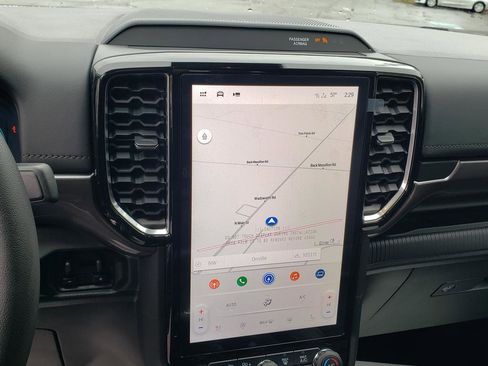 New 2025 Ford Ranger Lariat w/ Black Appearance Package image 23