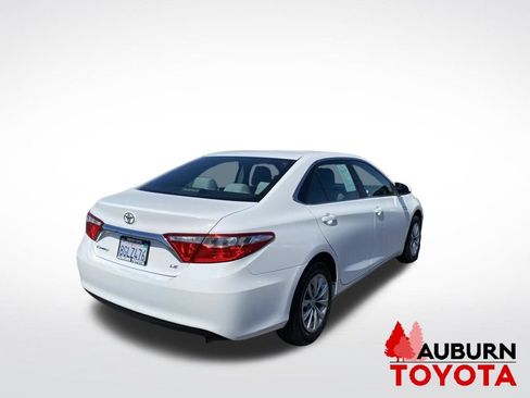 Used 2015 Toyota Camry LE FWD image 7