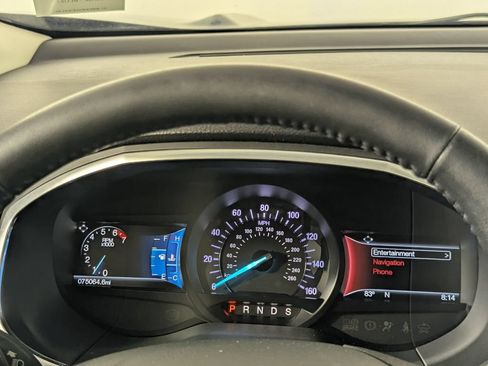 Used 2018 Ford Edge Titanium w/ Equipment Group 301A FWD image 18