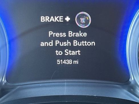 Used 2023 Chrysler 300 S image 29