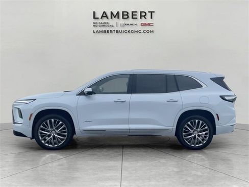New 2026 Buick Enclave Avenir w/ Super Cruise Package image 2