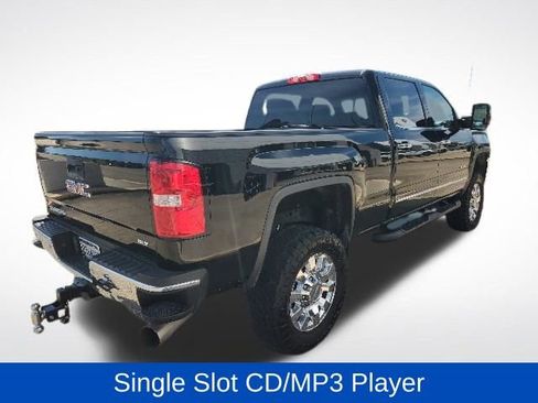 Used 2018 GMC Sierra 2500 SLT w/ Duramax Plus Package AWD/4WD image 10