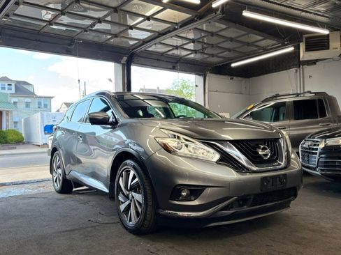 Used 2015 Nissan Murano Platinum w/ Platinum Technology Package AWD/4WD image 3