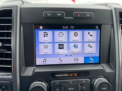 Used 2019 Ford F150 XLT w/ Equipment Group 302A Luxury AWD/4WD image 17