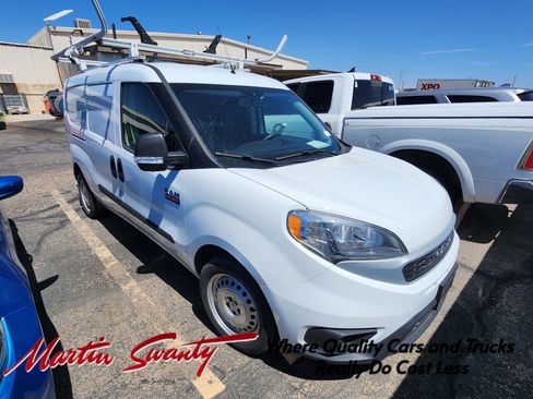 Used 2022 RAM ProMaster City Tradesman FWD image 1