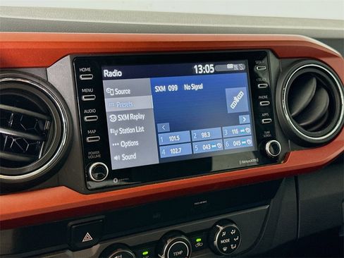 Used 2020 Toyota Tacoma TRD Off-Road image 25