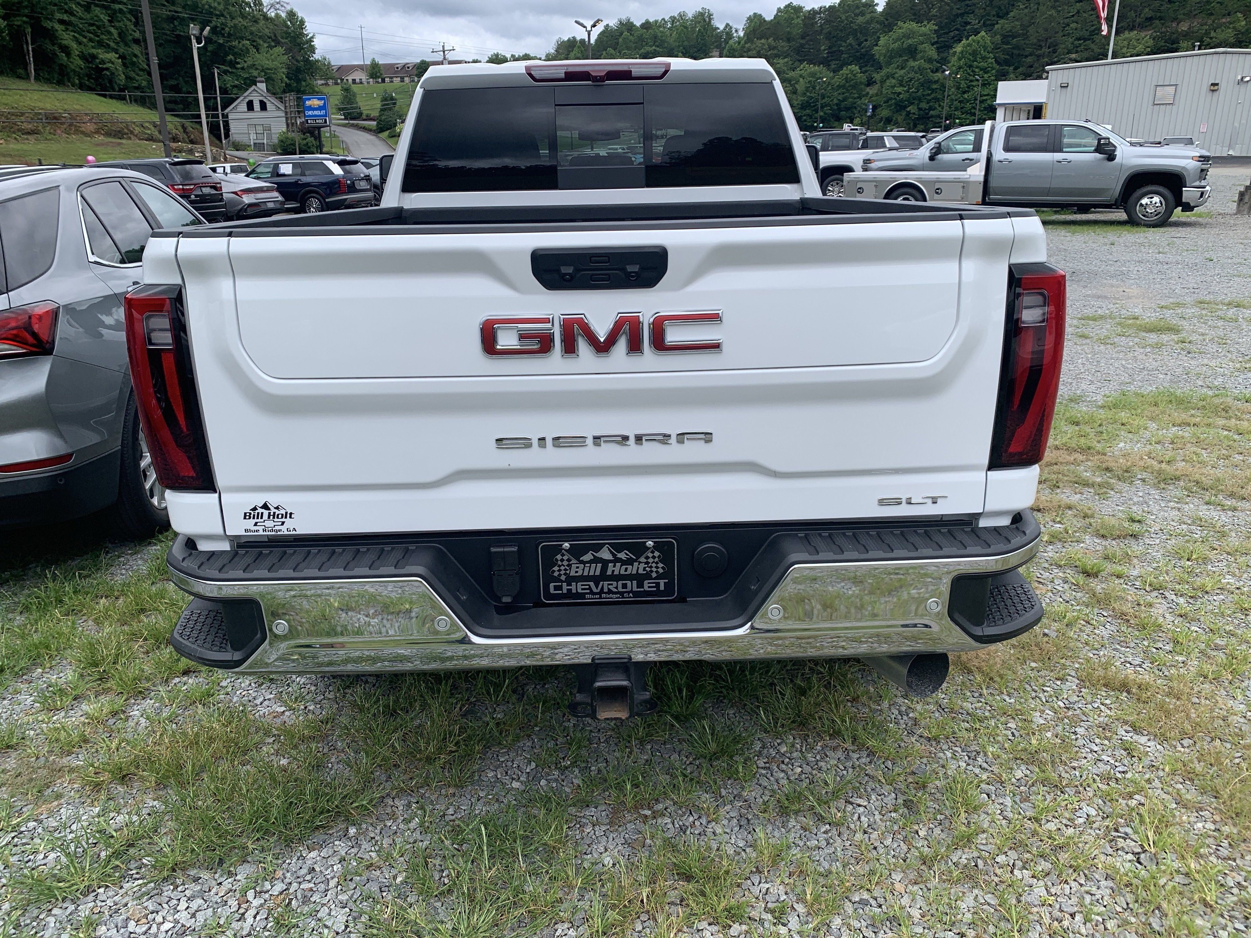 Used 2025 GMC Sierra 2500 SLT w/ SLT Premium Package AWD/4WD image 3