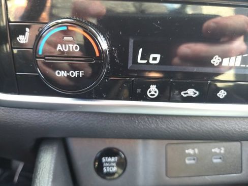 Used 2026 Nissan Rogue SL AWD/4WD image 24