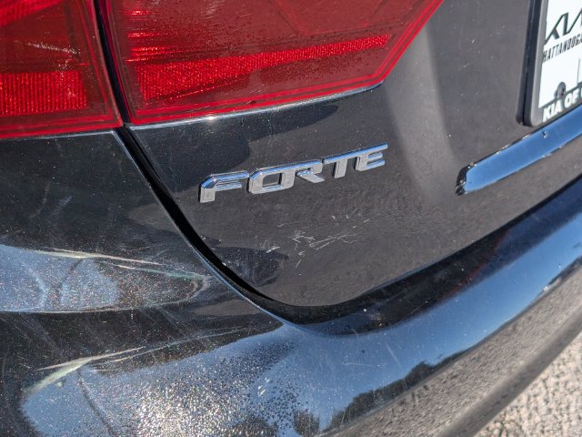 Used 2019 Kia Forte LXS FWD image 17