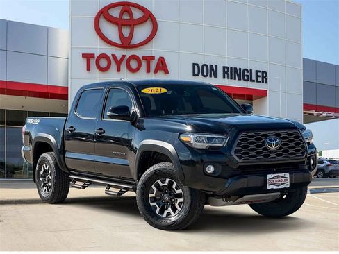 Used 2021 Toyota Tacoma TRD Off-Road image 1