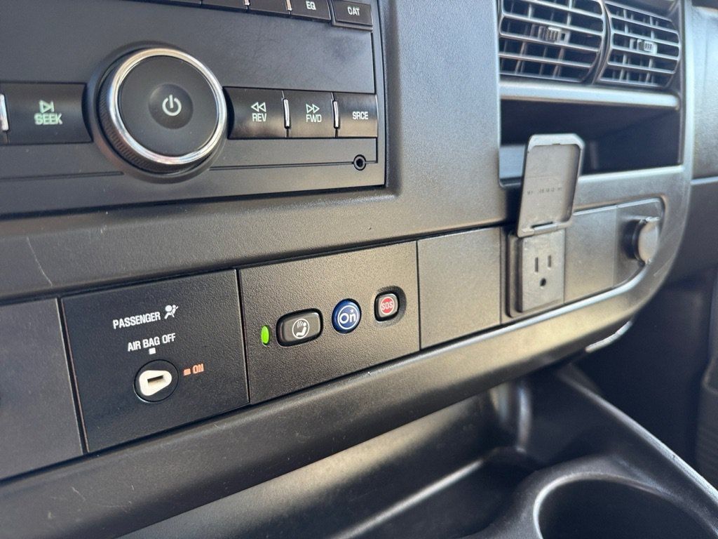 Used 2019 Chevrolet Express 3500 Extended w/ Driver Convenience Package RWD image 17