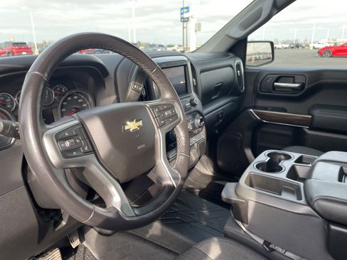 Used 2019 Chevrolet Silverado 1500 LT w/ All-Star Edition image 9