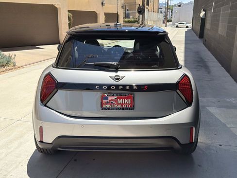 Used 2026 MINI Cooper S FWD image 4