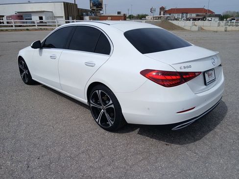 Used 2025 Mercedes-Benz C 300 Sedan image 5