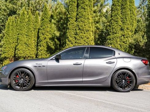Used 2023 Maserati Ghibli Modena RWD image 9