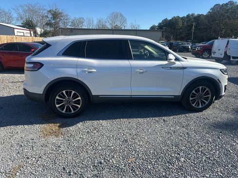 Used 2019 Lincoln Nautilus Select w/ Class II Trailer Tow Package image 6