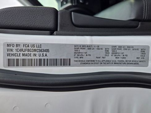 Used 2021 Jeep Grand Cherokee Limited image 34