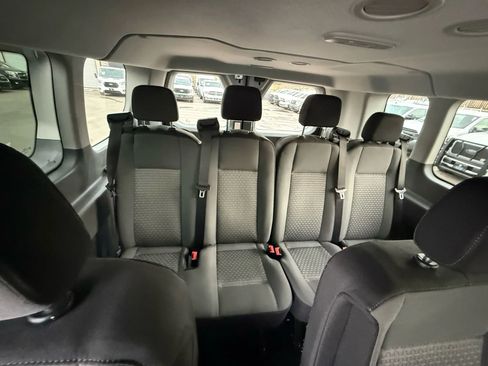 Used 2023 Ford Transit 350 XLT image 31