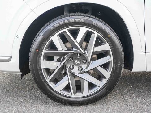 Used 2023 Hyundai Santa Fe Calligraphy FWD image 13