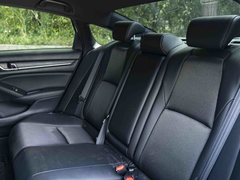 Used 2022 Honda Accord Sport image 15